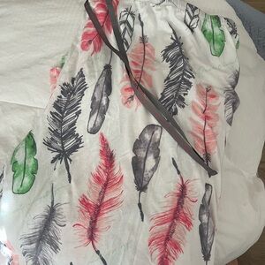 HUE Feather Print Pajama Pants - Multicolor